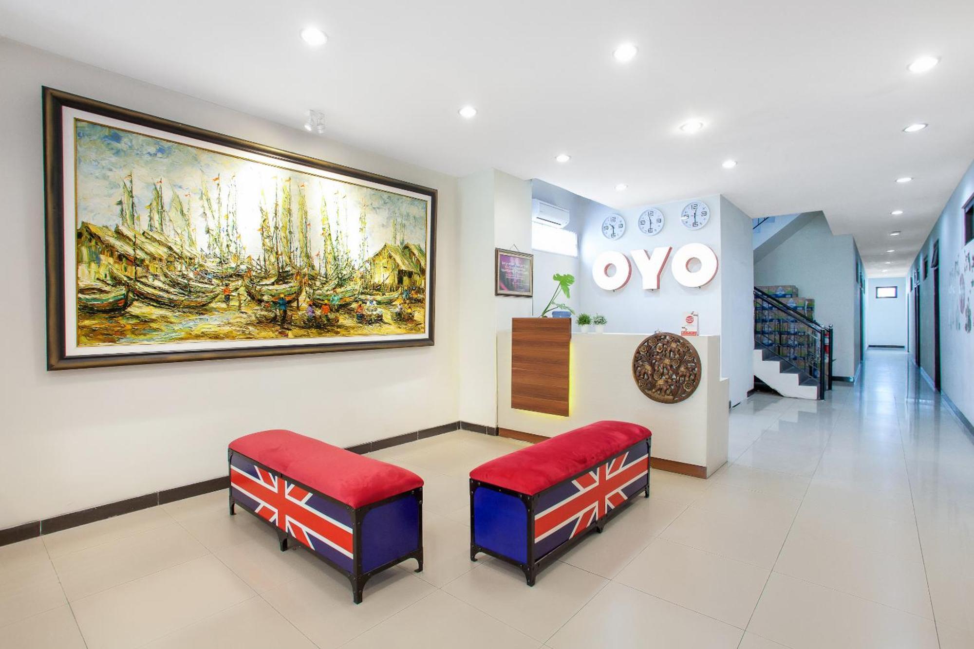 OYO 491 Uno Hotel Surabaya Exterior foto